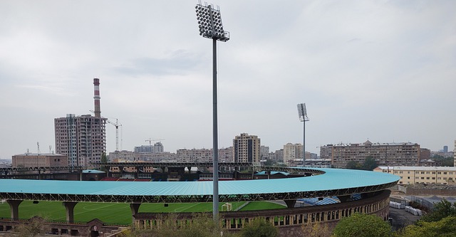 表现反复无 表现反复无